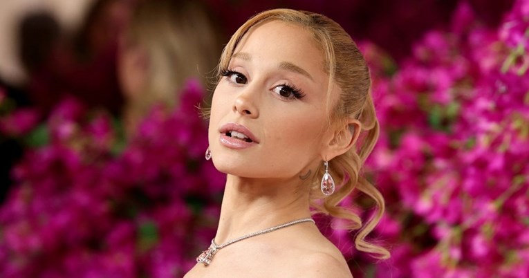 Razvela se Ariana Grande, bivšem suprugu mora platiti 1.25 milijuna dolara