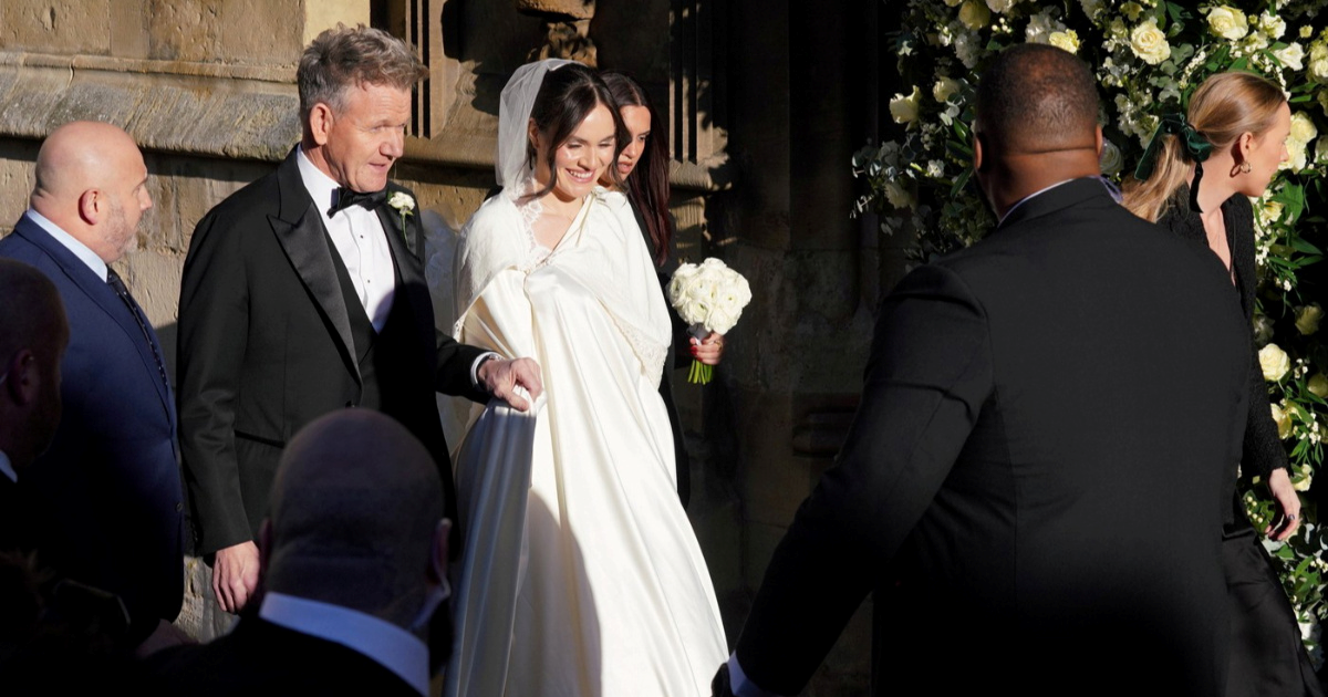 Holly Ramsay otkrila da je imala četiri vjenčanice za svadbu koju je obilježila drama