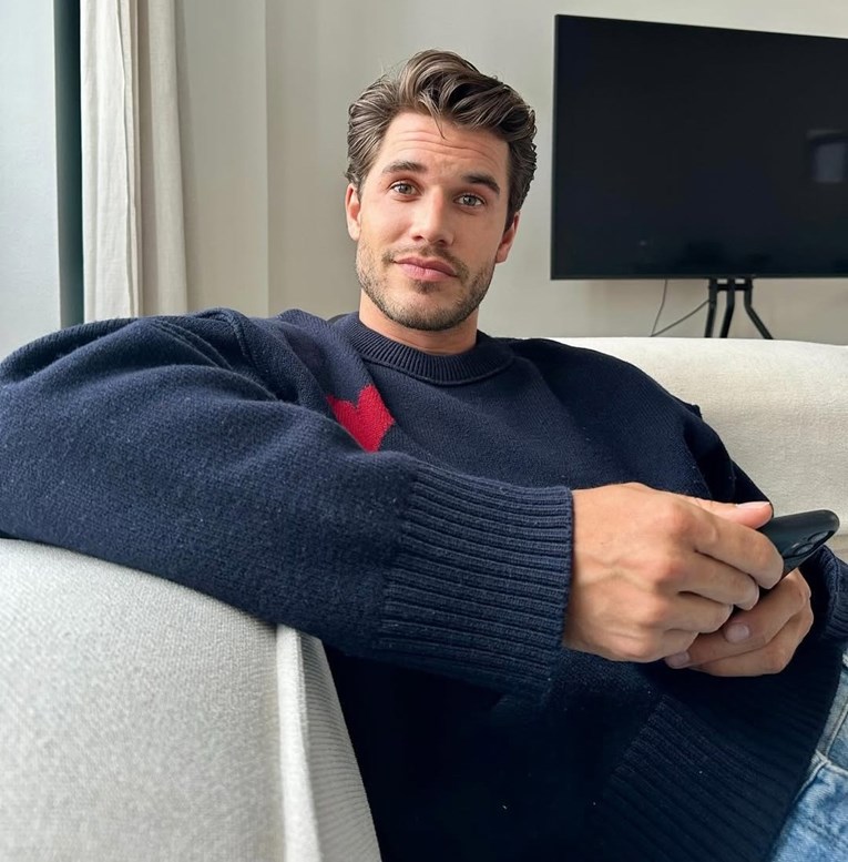 "Ovako izgleda 40": Milenijalci masovno šeraju svoje fotke, misle da izgledaju mlado