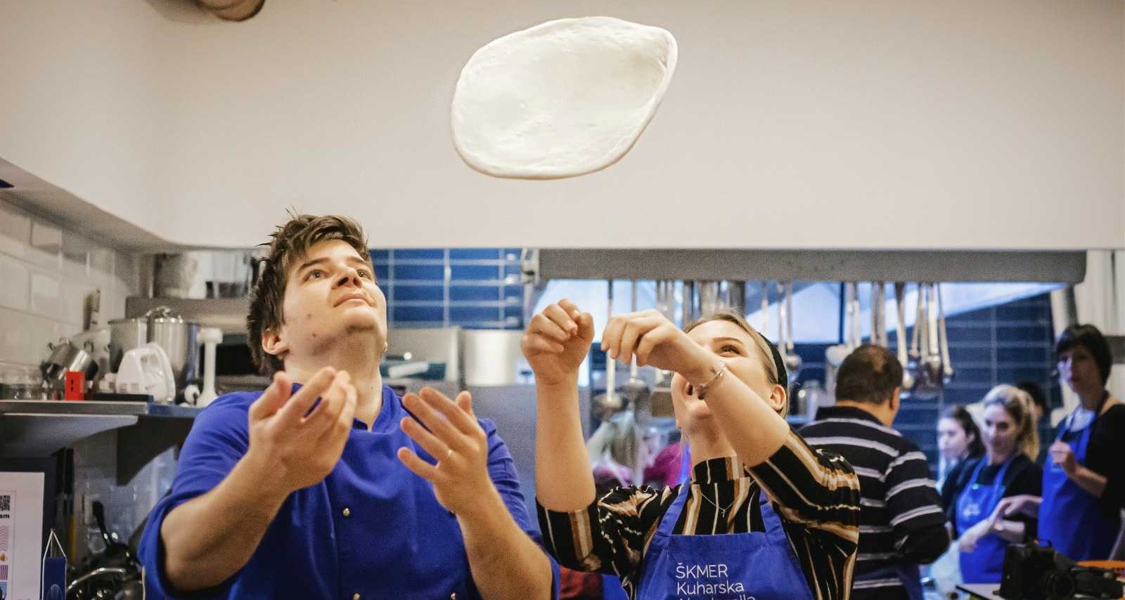 Bili smo na radionici chefa Mandića, evo kako spremiti pizzu kao iz pizzerije