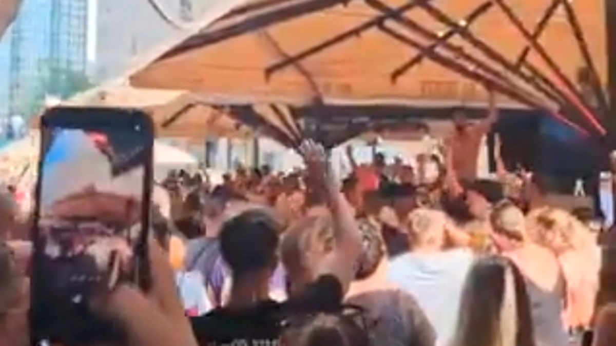 VIDEO Snimka iz centra Zagreba: "Jure zove, Boban viče, evo mene, poglavniče"