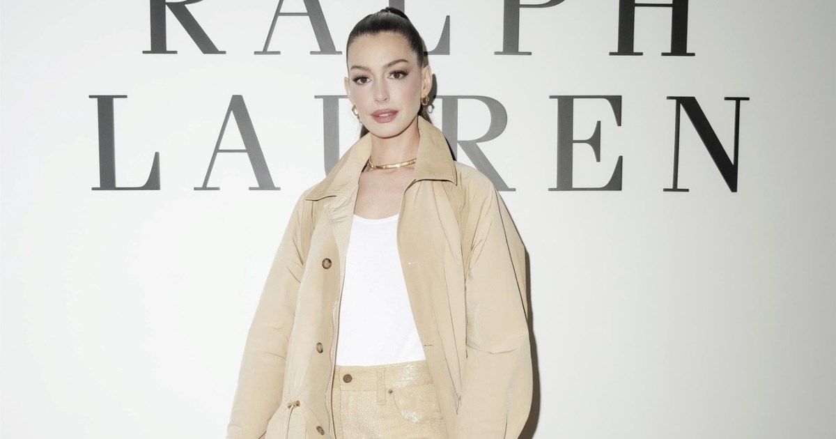 "Izgleda nevjerojatno": Anne Hathaway ukrala show na modnoj reviji