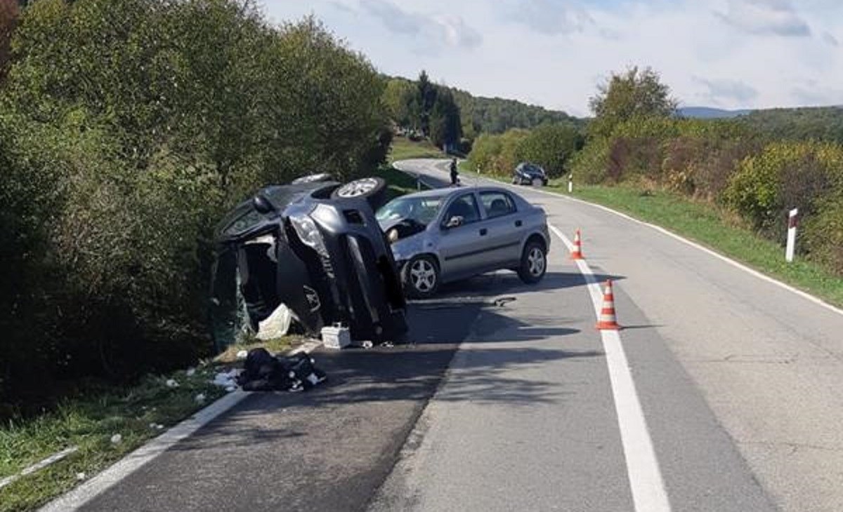 U teškoj nesreći kod Nove Gradiške ozlijeđeno dijete od 2 godine, umro mladić