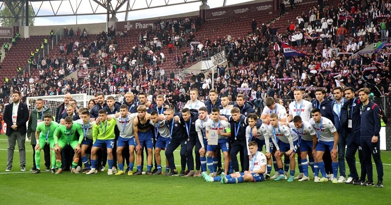 Pogledajte kako su navijači Hajduka pozdravili juniore nakon finala