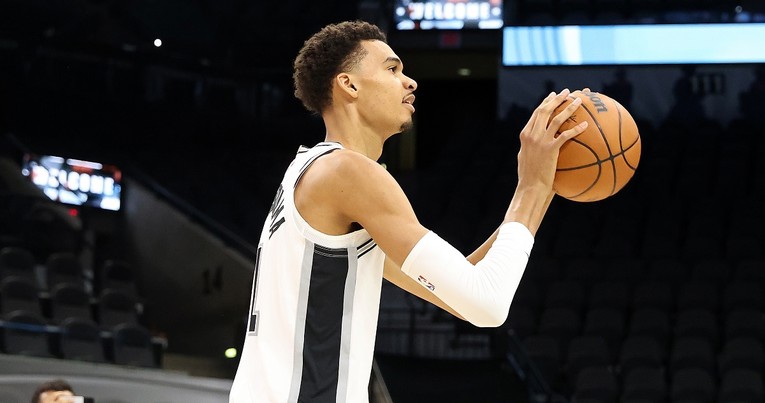 VIDEO Wembanyama katastrofalno šutirao u debiju za San Antonio