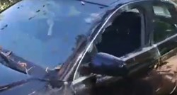 VIDEO Netko je porazbijao gomilu auta parkiranih u Puli
