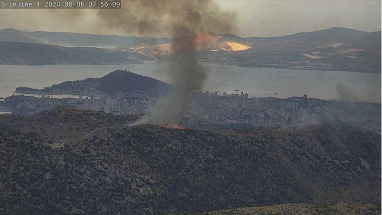 Udar groma izazvao požar na brdu kod Splita. Gori i na Kornatima te na Hvaru