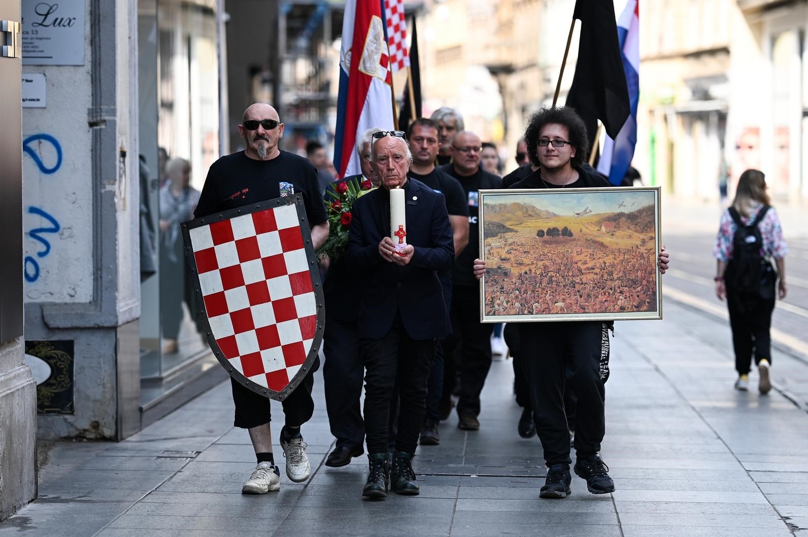 VIDEO I FOTO A-HSP u crnom marširao centrom Zagreba, nosili majice "Tito zločinac"