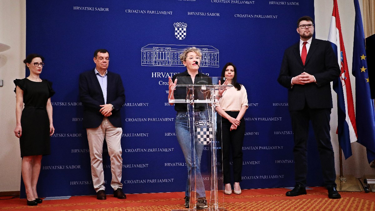 Beroš mora otići jer pod njegovim vodstvom zdravstvo rapidno propada, tvrdi oporba