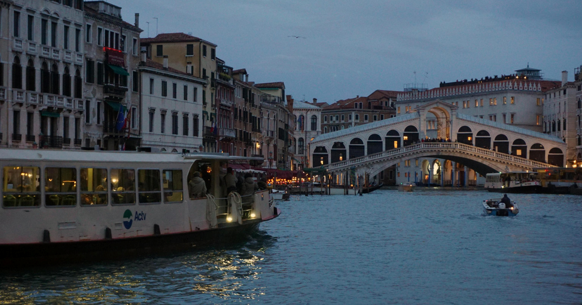 Invazija kanibalskih meduza u Veneciji