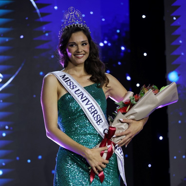 Nova Miss Universe Hrvatske radila na hitnoj: "Moraš biti spremna 12 sati smjene"