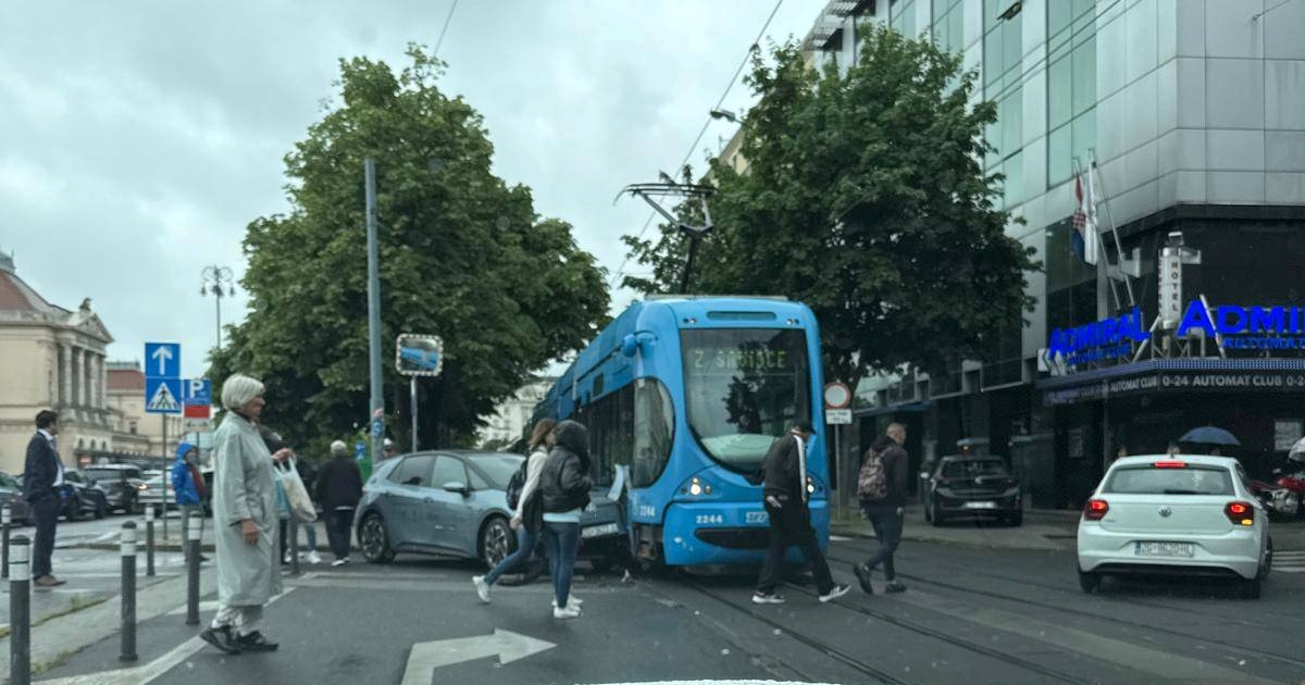 Sudarili se tramvaj i auto kod Glavnog kolodvora u Zagrebu