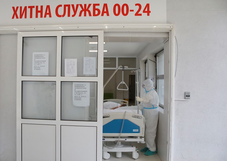 Broj zaraženih koronavirusom u Srbiji ne pada već danima, žarište zaraze u Beogradu