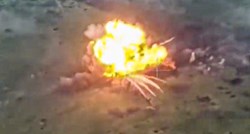 VIDEO Rusi nakrcali prastari tenk eksplozivom i poslali ga na Ukrajince