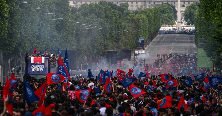 Dvoje mrtvih, policajac u komi, 559 uhićenih... Tako je izgledala PSG-ova proslava