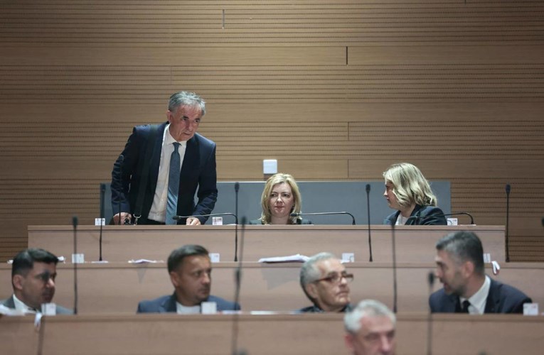 Doček rukometaša posvađao Sabor. Ljevica o fašizmu, desnica o cenzuri