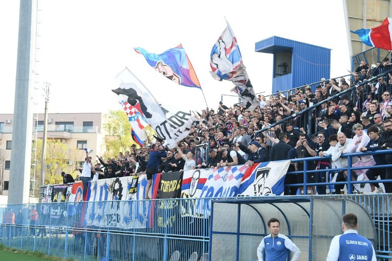 Evo kako je Torcida reagirala nakon kiksa Hajduka protiv Slavena