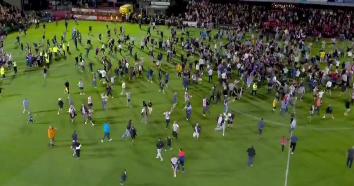 Pogledajte ludo slavlje navijača nakon što je četvrtoligaš šokirao United