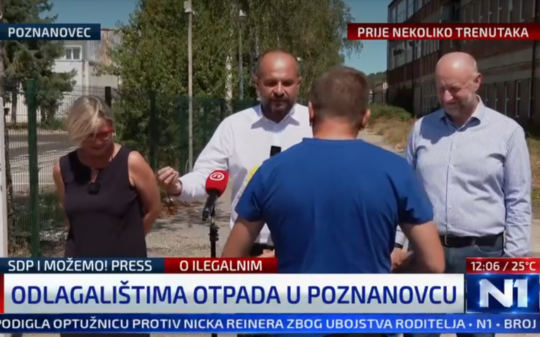 Hajdaš Dončić govorio o ilegalnom odlagalištu, HDZ-ovac ispred njega stavio WC papir