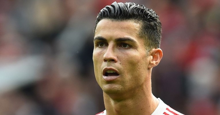 Ronaldo udario korner zastavicu pa na Instagramu poslao dramatičnu poruku