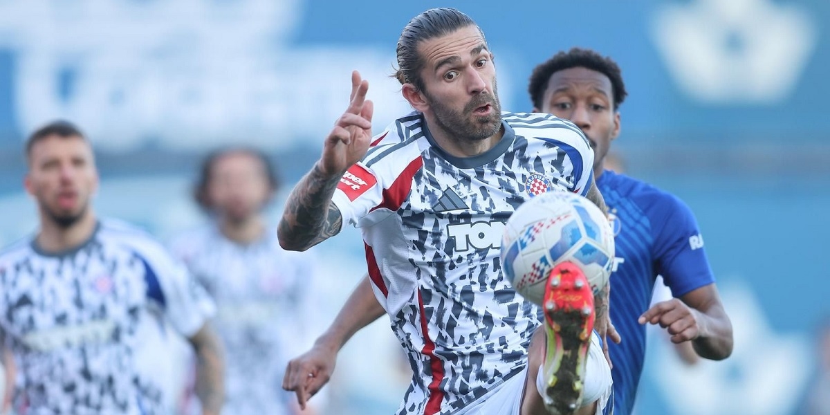 Hajduk je ostao Dinamu gotovo jednako daleko iako je Dinamo dobio, a Hajduk kiksao