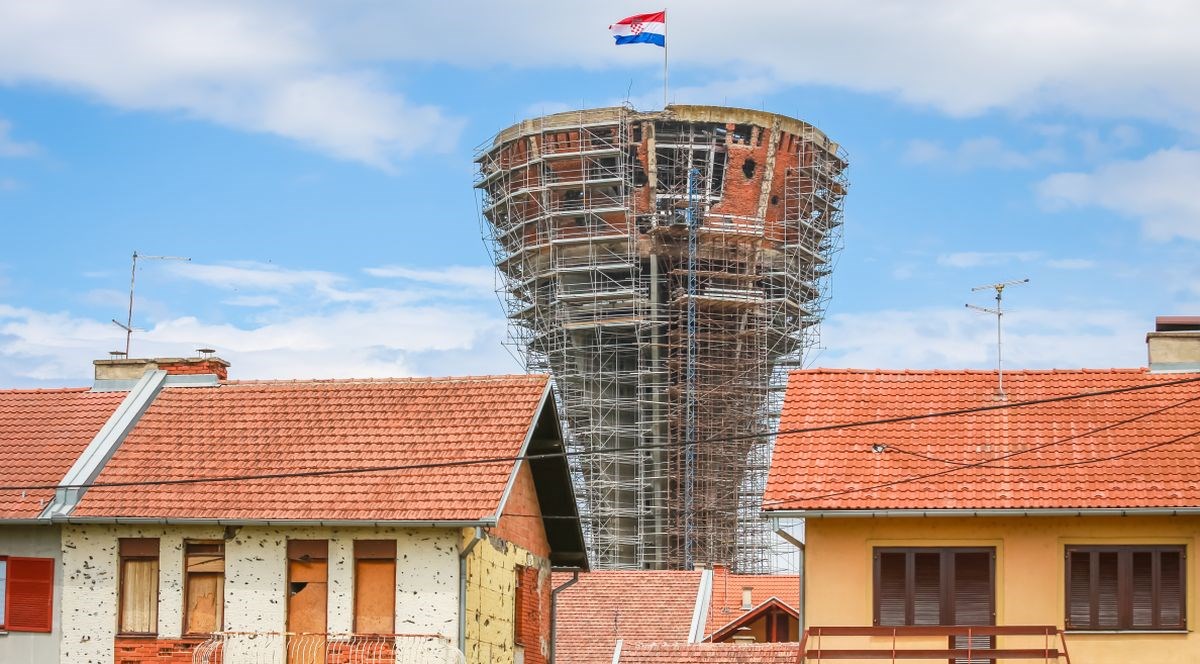 U Vukovaru nakon 29 godina pronađen sanduk pomoći iz 1991., evo što je u njemu