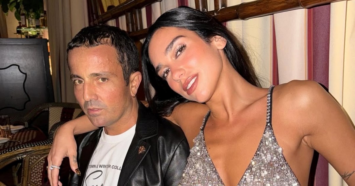 Dua Lipa ponovno nosi "goli" trend i ostavlja malo toga mašti