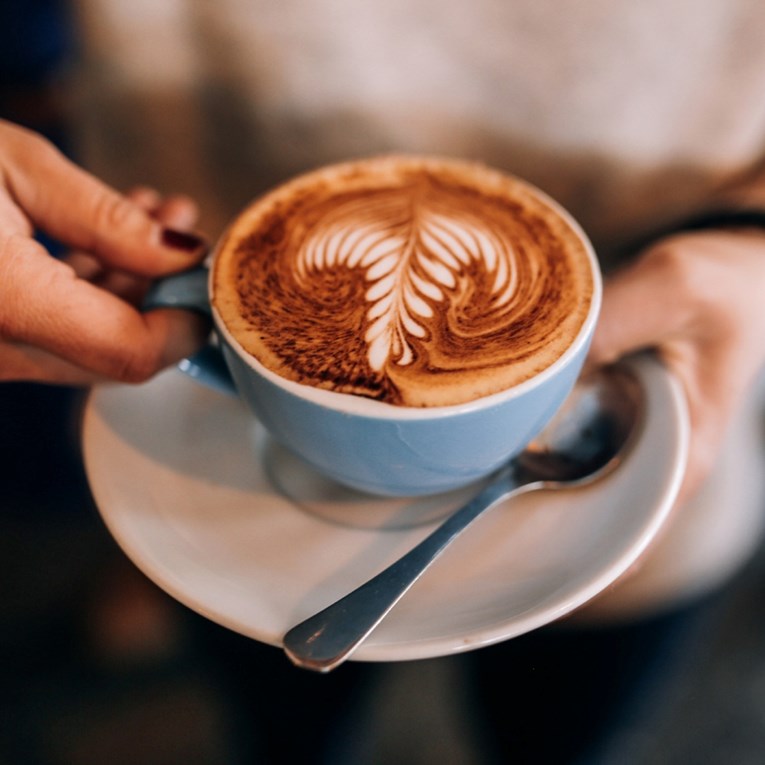 Jedan će sastojak vašu jutarnju kavu učiniti puno ukusnijom, evo koji 