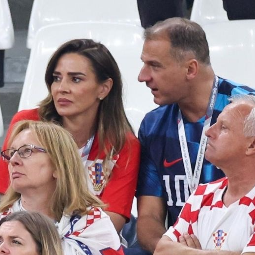 Sin generala Čermaka u Dohi snimljen u društvu supruge Andree i Vanje Modrić
