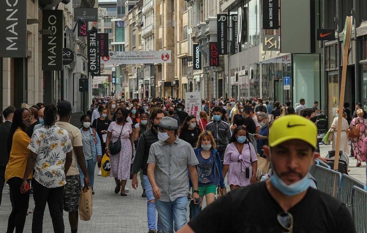 Rekordan broj novozaraženih u Sloveniji, Irskoj i Francuskoj, uvode se nove mjere