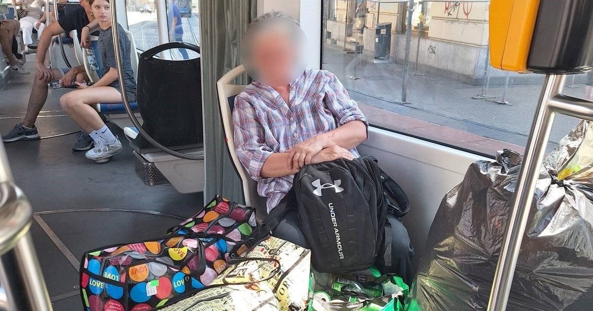 Fotka hrvatske stvarnosti: "Prikupila je puno ambalaže od posjetitelja koncerta"