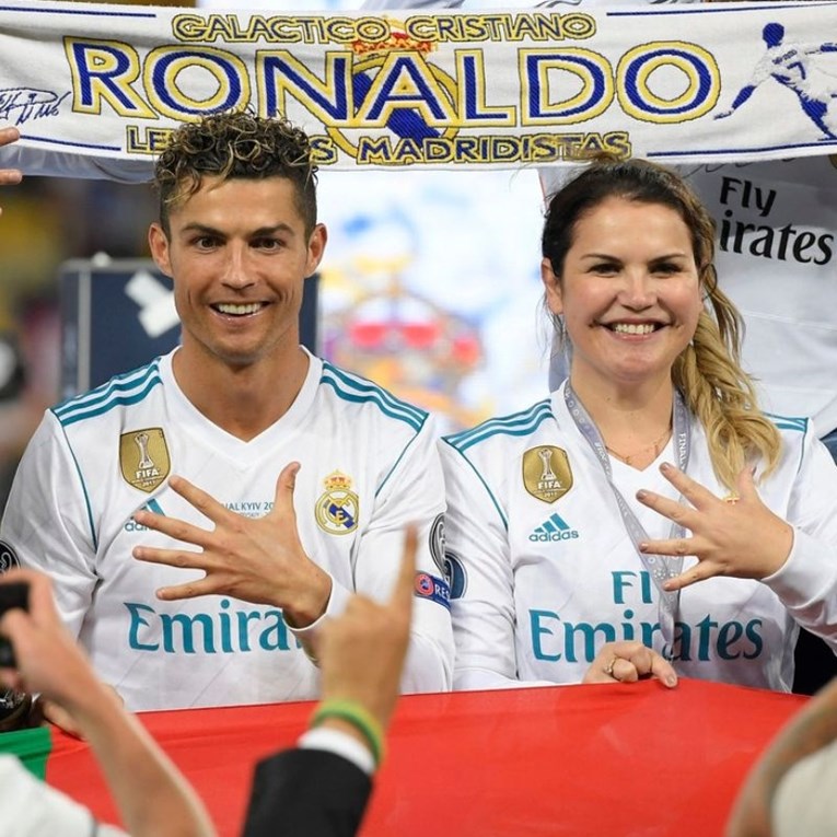 Ronaldova sestra: Bolesno društvo. Moj brat ne može nigdje iz očitih razloga