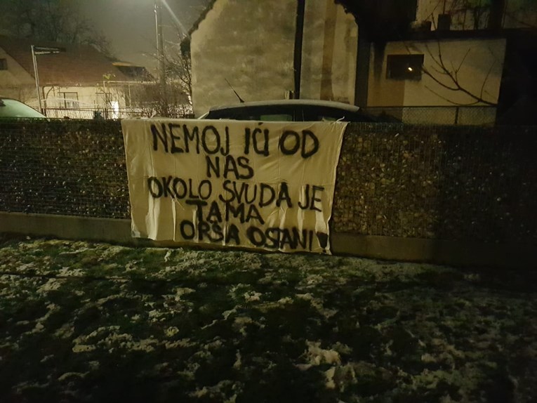 Pogledajte kakvu su poruku Dinamovi navijači ostavili ispred Oršićeve kuće