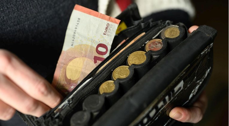 Prosječna zagrebačka plaća u srpnju 1623 eura