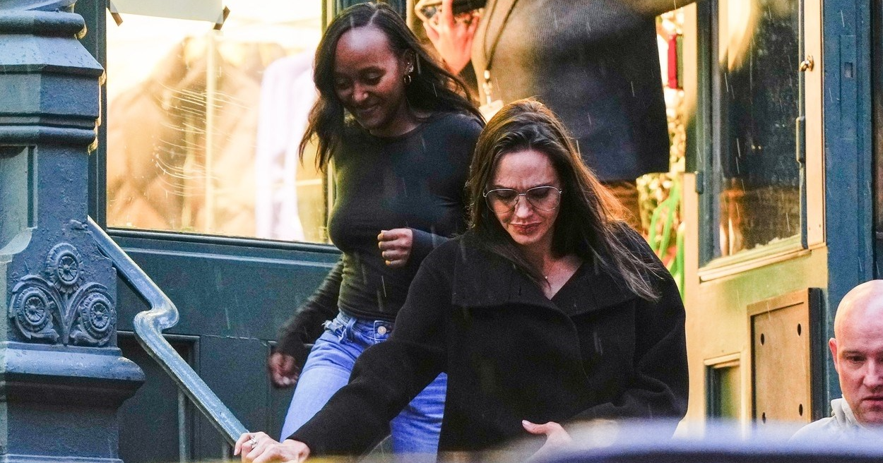 Angelina Jolie posjetila kćer na fakultetu pa razveselila njezine kolegice i kolege