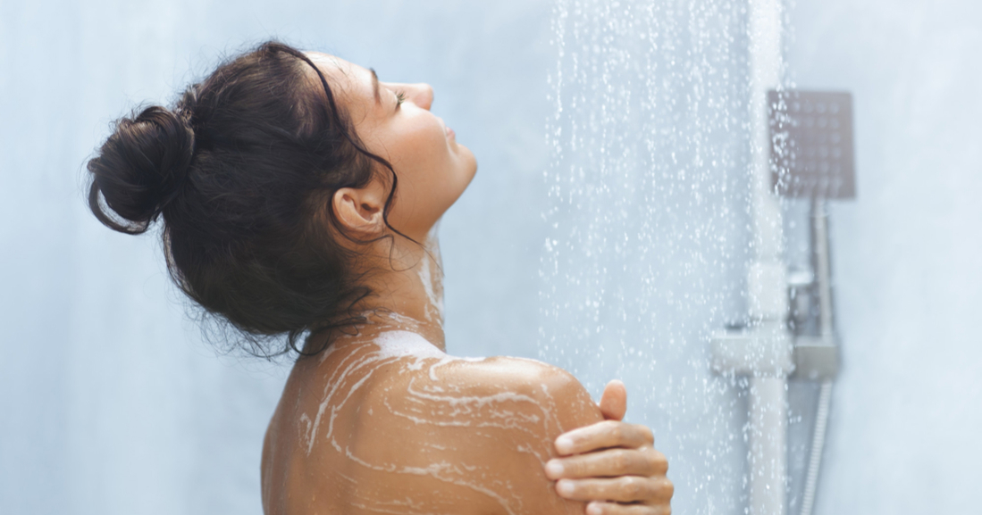 Dermatolog: Postoje tri znaka da se ne tuširate dovoljno često