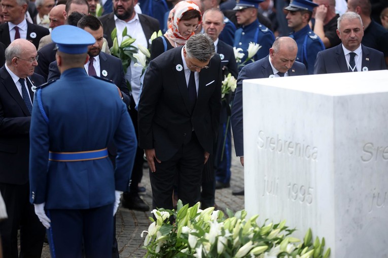 Pogledajte što su Plenković i Milanović poručili na godišnjicu genocida u Srebrenici