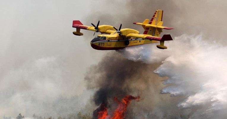 EU osnovala zračnu flotu za gašenje požara, Hrvatska dala dva aviona