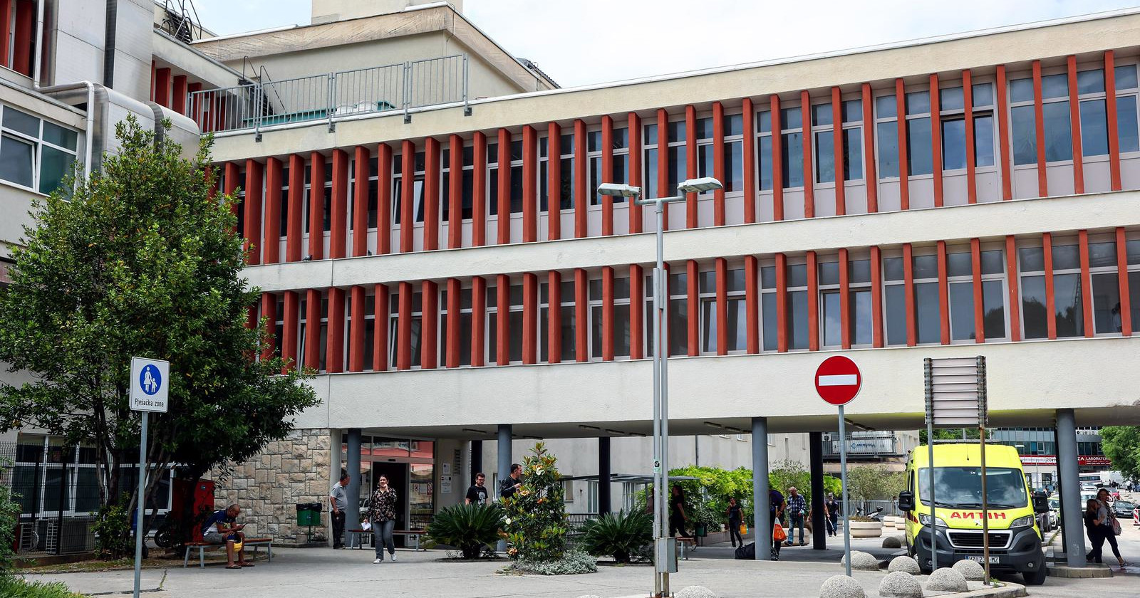 Šef KBC-a Split: Nije istina da će se nova bolnica graditi u Dugopolju