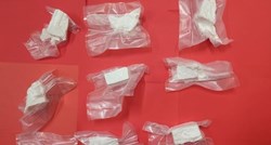 Mladići dilali drogu po Zadru. Pronađeno im 769 grama kokaina, trava, vaga...