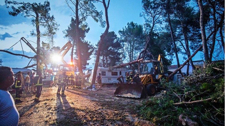 Traga se za nestalom osobom u moru kod Novigrada