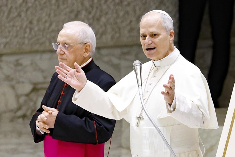 Papa Lav: Rat je opet u modi i žar za ratom se širi