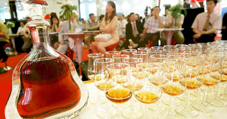 Proizvođači konjaka odredili minimalne cijene za pošiljke u Kinu
