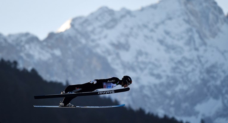 Iznenađujući pobjednik u Garmischu na turneji Četiri skakaonice