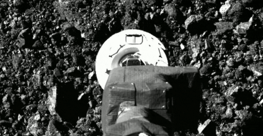 FOTO NASA prikupila uzorke s dalekog asteroida, pogledajte kako je to izgledalo