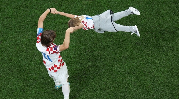 Modrić došao na kćerinu utakmicu. Djeca su poludjela, a on je sve oduševio