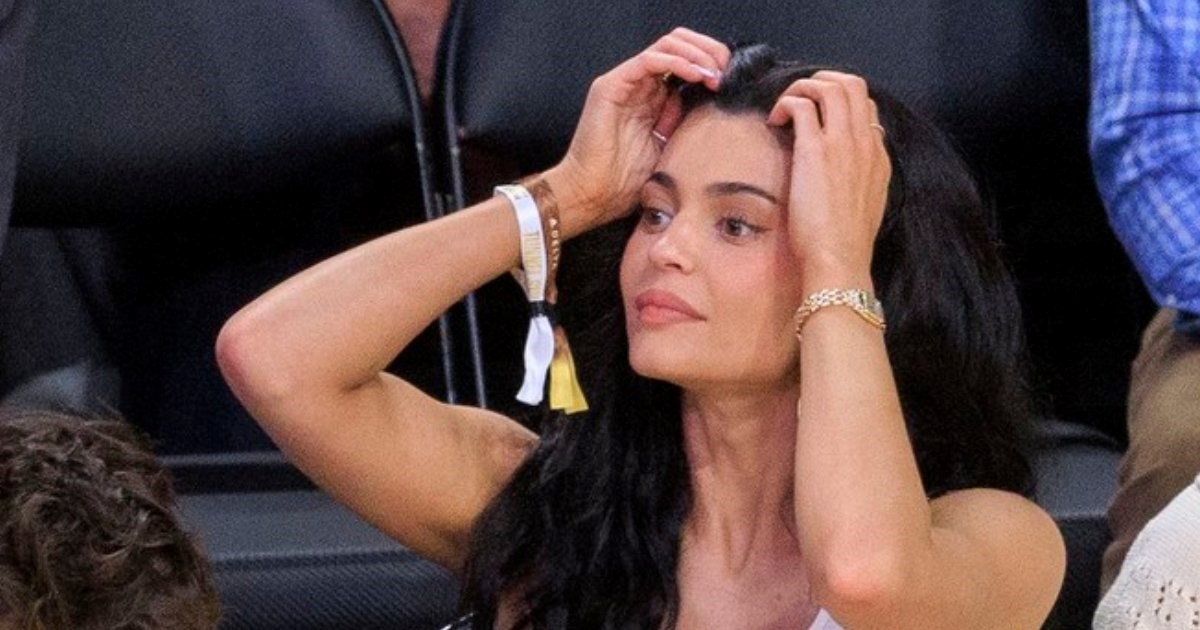 Izdanje Kylie Jenner toliko nas je oduševilo da smo pronašli slične komade