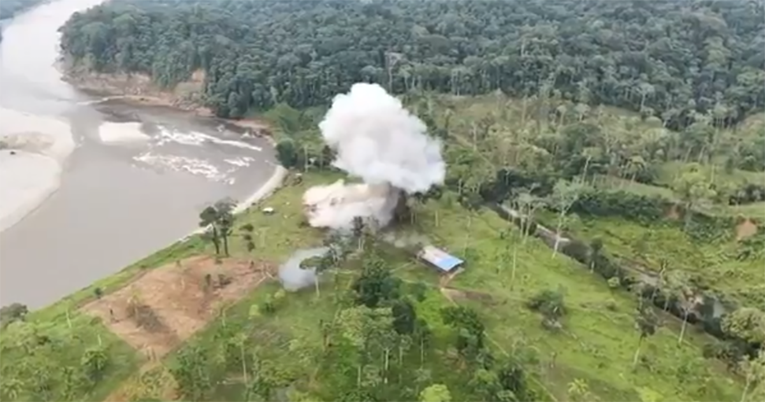 VIDEO Amerika i Ekvador bombardirali kamp kolumbijske kriminalne skupine