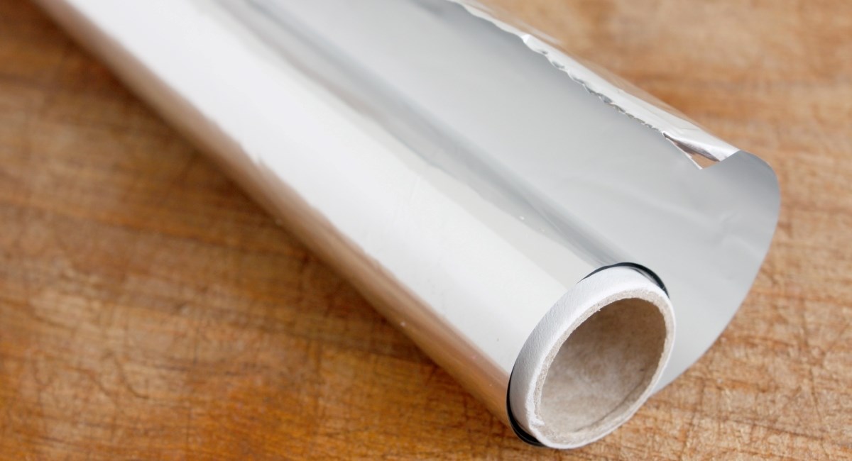 Zaboravite frustracije s folijom, znamo jednostavan način da je odmotate bez problema