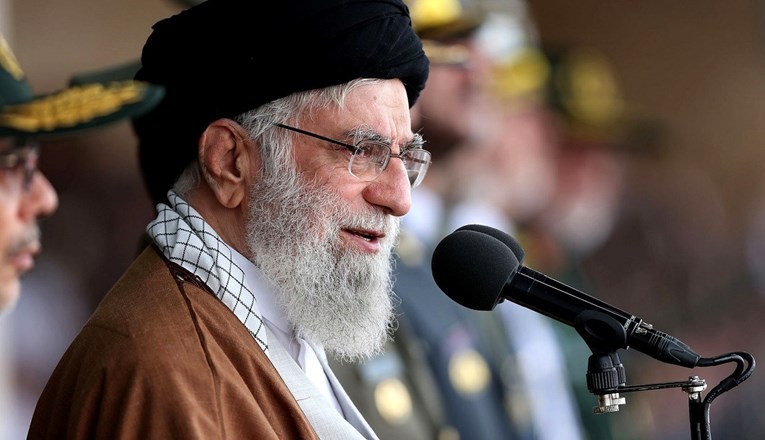 Vrhovni vođa Irana obnovio zabranu pregovora s Amerikom
